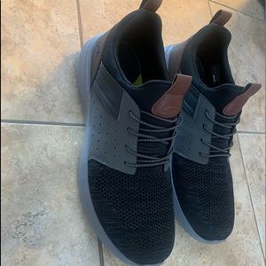 Mens sketchers like new!